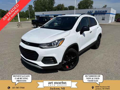 Summit White 2019 Chevrolet Trax LT