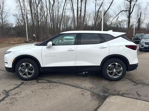 Summit White 2025 Chevrolet Blazer LT