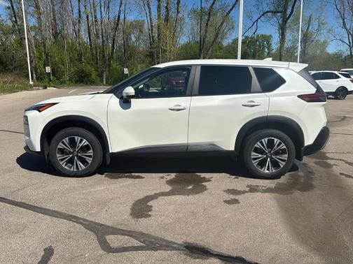 White 2023 Nissan Rogue SV