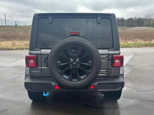 Granite Crystal Clearcoat Metallic 2023 Jeep Wrangler 4xe Sahara