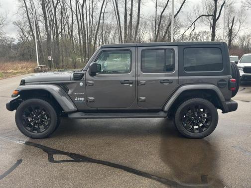 Granite Crystal Clearcoat Metallic 2023 Jeep Wrangler 4xe Sahara