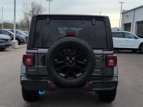 Granite Crystal Clearcoat Metallic 2023 Jeep Wrangler 4xe Sahara