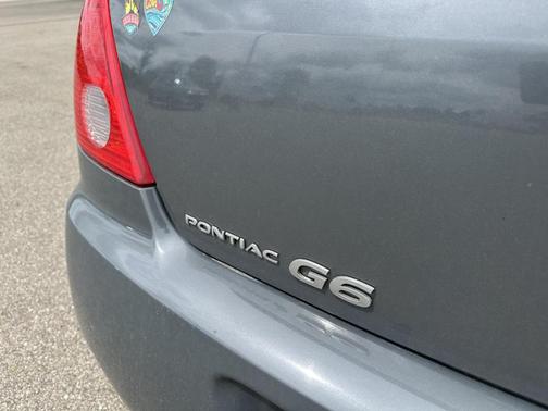 Dark Steel Gray Metallic 2009 Pontiac G6 SE