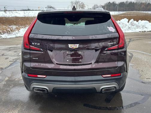 2020 Cadillac XT4 Premium Luxury