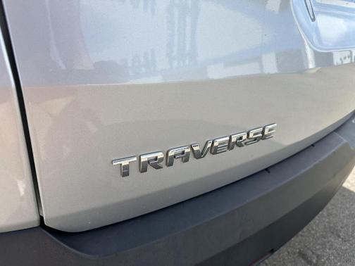 2020 Chevrolet Traverse LS