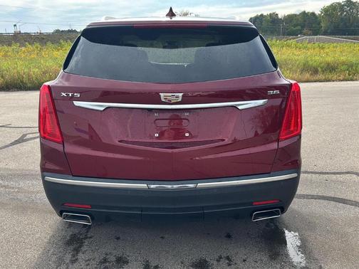 2017 Cadillac XT5 Luxury