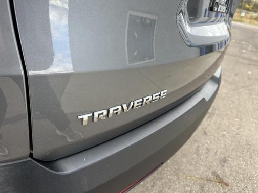 2018 Chevrolet Traverse LT Cloth