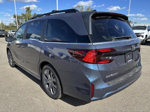 Smoke Blue 2027 Honda Odyssey Touring