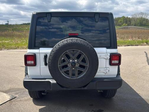 Bright White Clearcoat 2025 Jeep Wrangler Sport