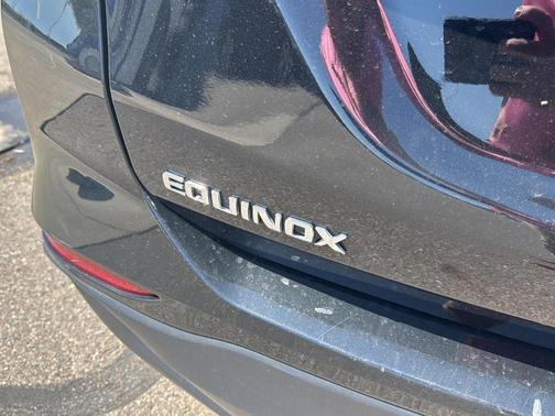 Mosaic Black Metallic 2024 Chevrolet Equinox LT