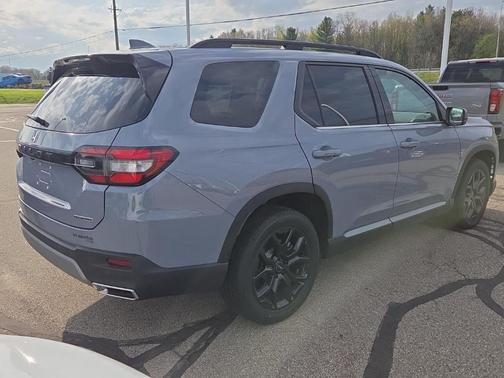 Sonic Gray Pearl 2025 Honda Pilot Touring