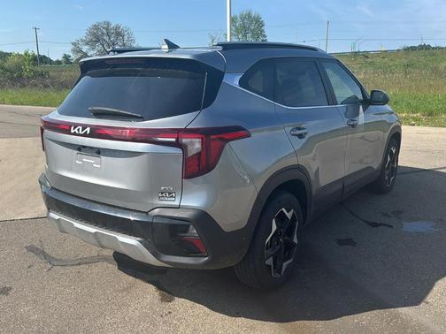 Steel Gray 2025 Kia Seltos EX