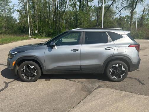 Steel Gray 2025 Kia Seltos EX