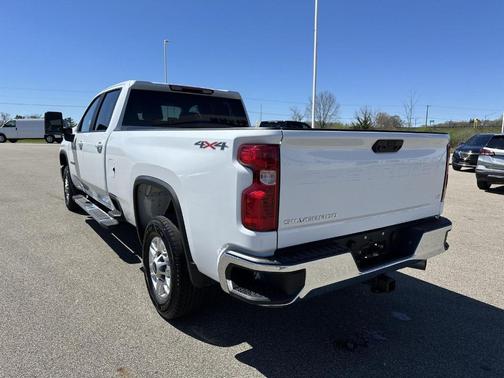 Summit White 2025 Chevrolet Silverado 2500 LT