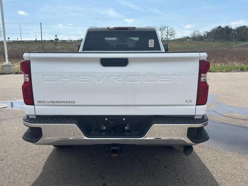 Summit White 2025 Chevrolet Silverado 2500 LT