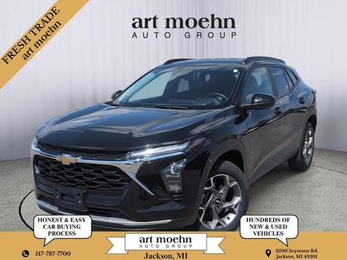 Mosaic Black Metallic 2025 Chevrolet Trax LT
