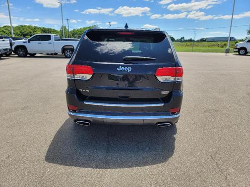 Diamond Black 2017 Jeep Grand Cherokee Summit