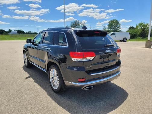 Diamond Black 2017 Jeep Grand Cherokee Summit