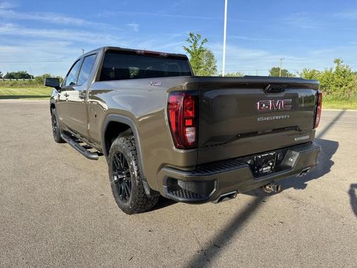 Deep Bronze Metallic 2024 GMC Sierra 1500 Elevation