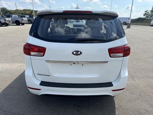 2018 Kia Sedona L