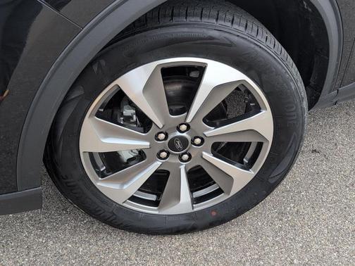 Agate Black Metallic 2025 Ford Escape Platinum