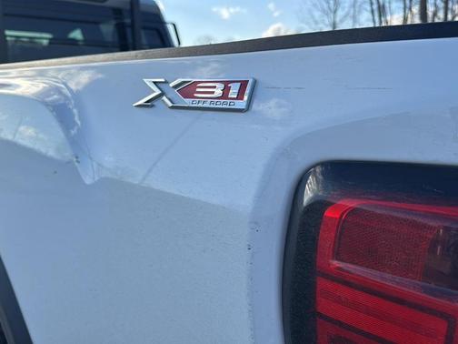 2023 GMC Sierra 2500 Pro