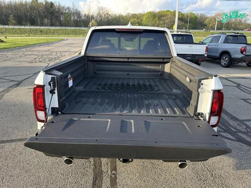 Platinum White Pearl 2026 Honda Ridgeline RTL