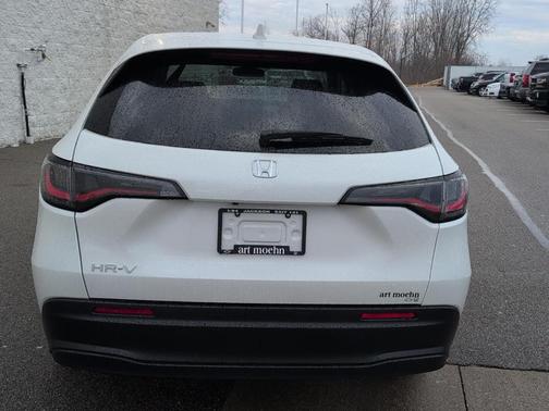 2026 Honda HR-V LX