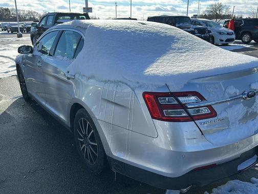 2015 Ford Taurus Limited