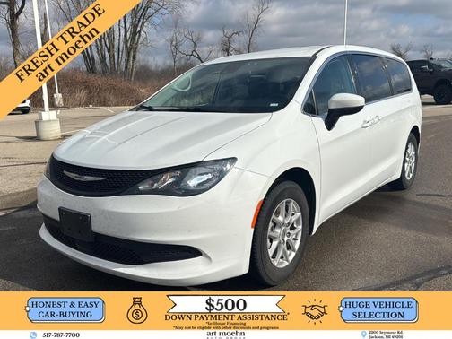 2023 Chrysler Voyager LX