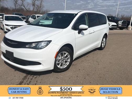 2023 Chrysler Voyager LX