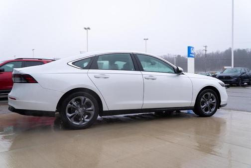 Platinum White Pearl 2025 Honda Accord Hybrid EX-L