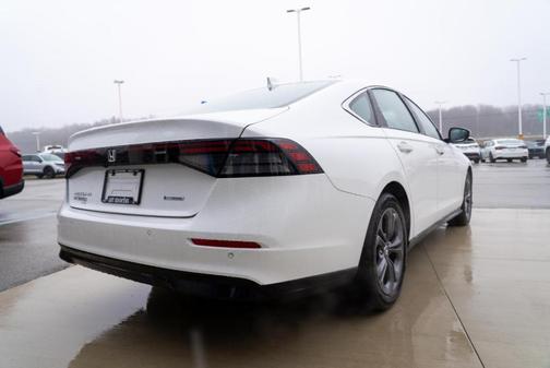 Platinum White Pearl 2025 Honda Accord Hybrid EX-L