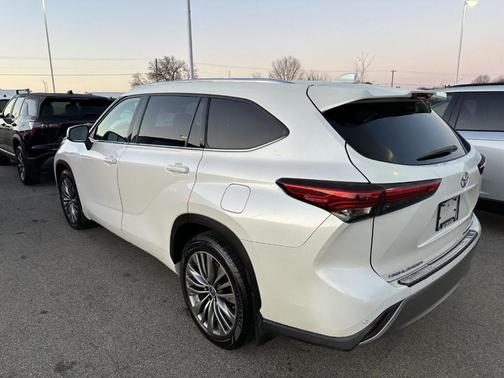 2020 Toyota Highlander Platinum