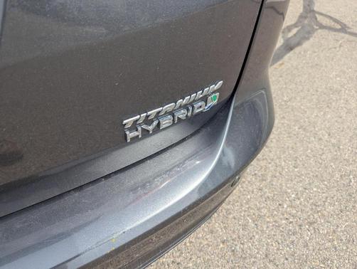 2017 Ford C-Max Hybrid Titanium