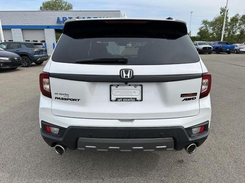 Platinum White Pearl 2023 Honda Passport TrailSport