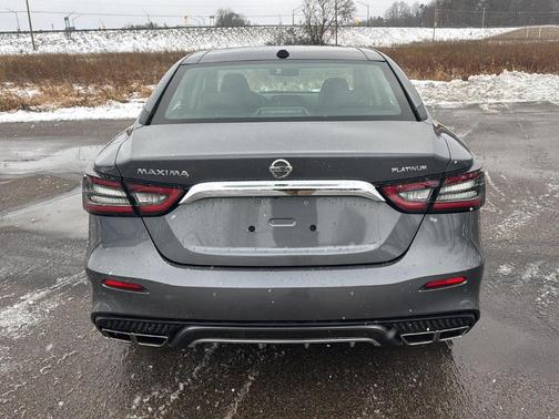 2022 Nissan Maxima Platinum