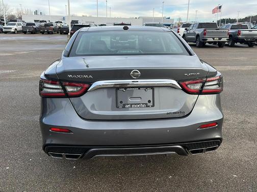 2022 Nissan Maxima Platinum
