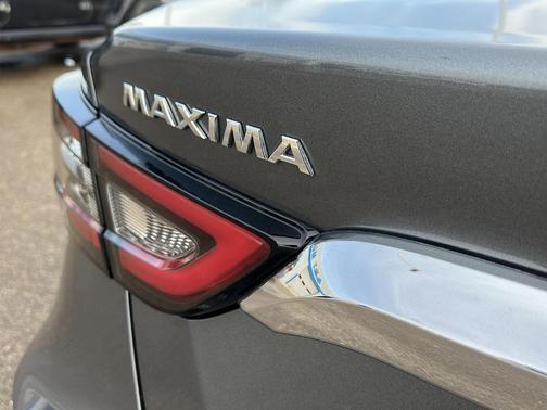 2022 Nissan Maxima Platinum