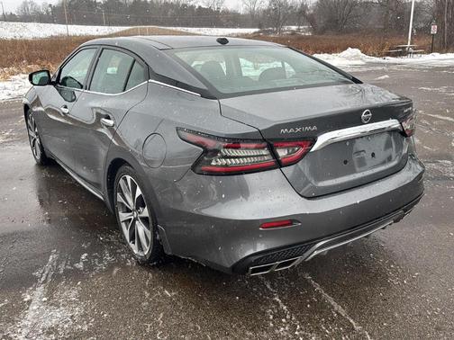 2022 Nissan Maxima Platinum