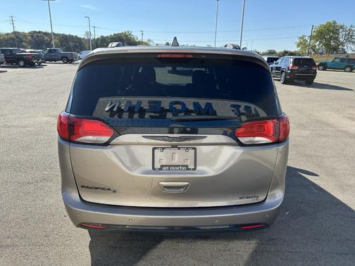 2018 Chrysler Pacifica Touring Plus