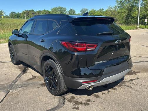 Black 2024 Chevrolet Blazer LT