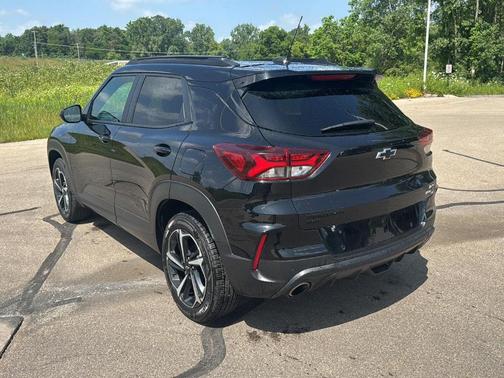 Mosaic Black Metallic 2022 Chevrolet Trailblazer RS