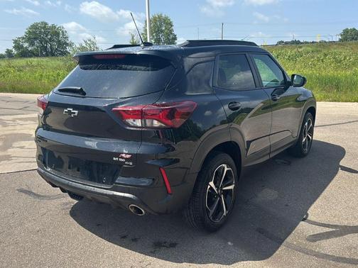 Mosaic Black Metallic 2022 Chevrolet Trailblazer RS