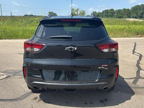 Mosaic Black Metallic 2022 Chevrolet Trailblazer RS