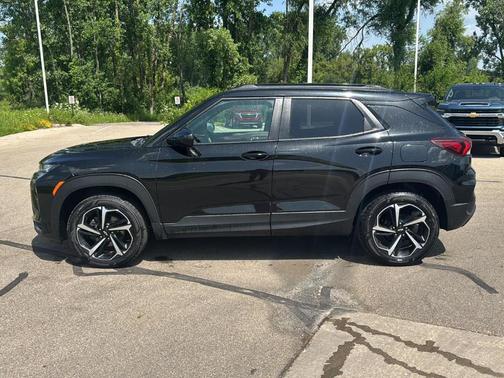 Mosaic Black Metallic 2022 Chevrolet Trailblazer RS