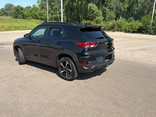 Mosaic Black Metallic 2022 Chevrolet Trailblazer RS