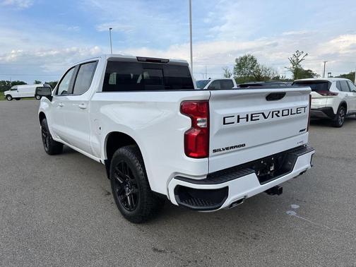 Summit White 2024 Chevrolet Silverado 1500 RST