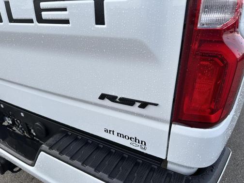 Summit White 2024 Chevrolet Silverado 1500 RST