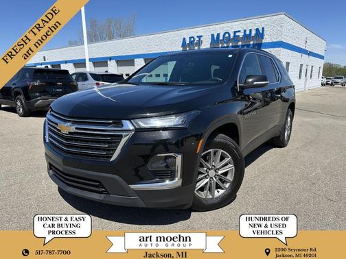 Mosaic Black Metallic 2023 Chevrolet Traverse LT Cloth